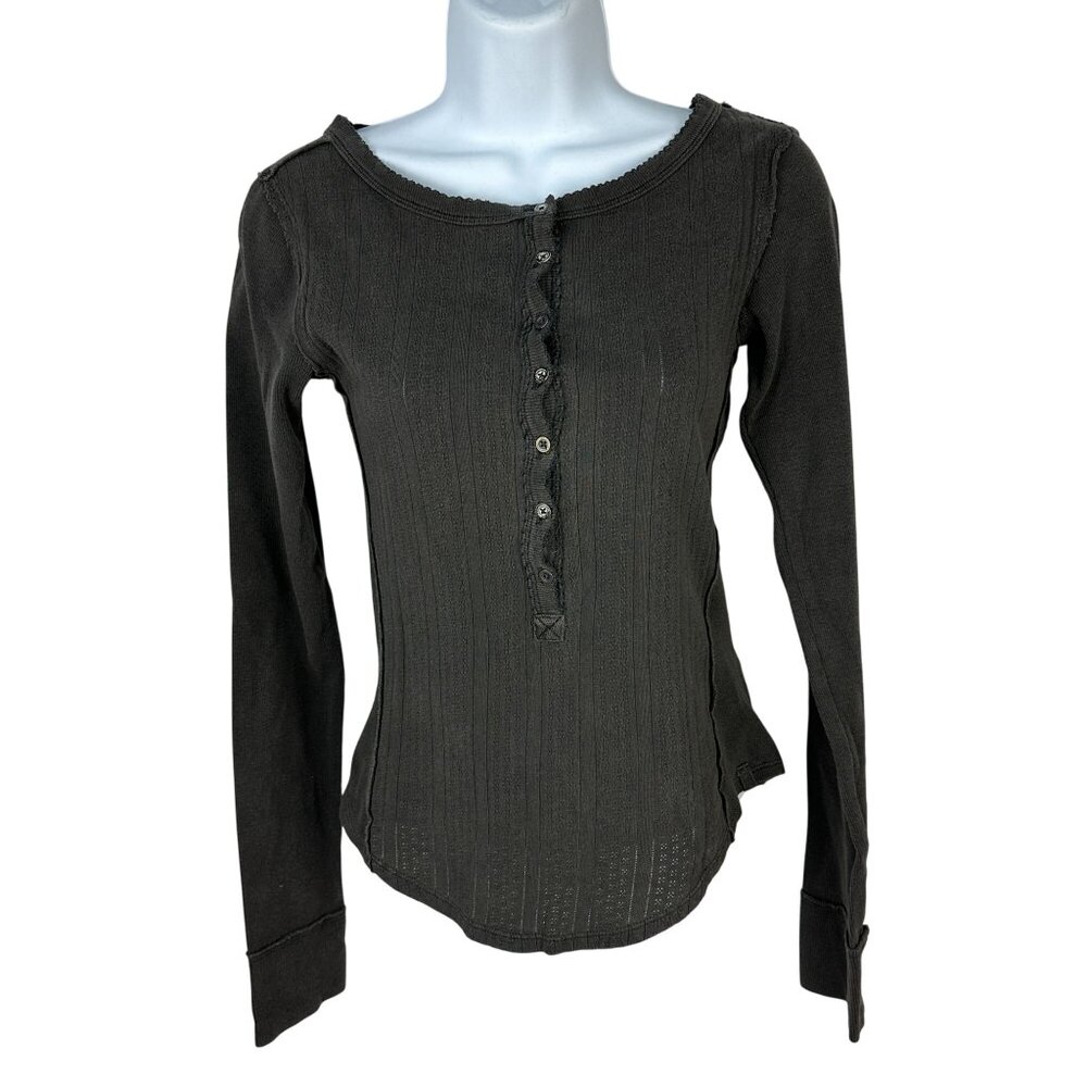 We The Free Size XS Charcoal Gray Ribbed Button-Front Long Sleeve Top